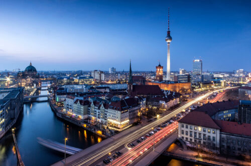 Berlin Skyline an der Spree