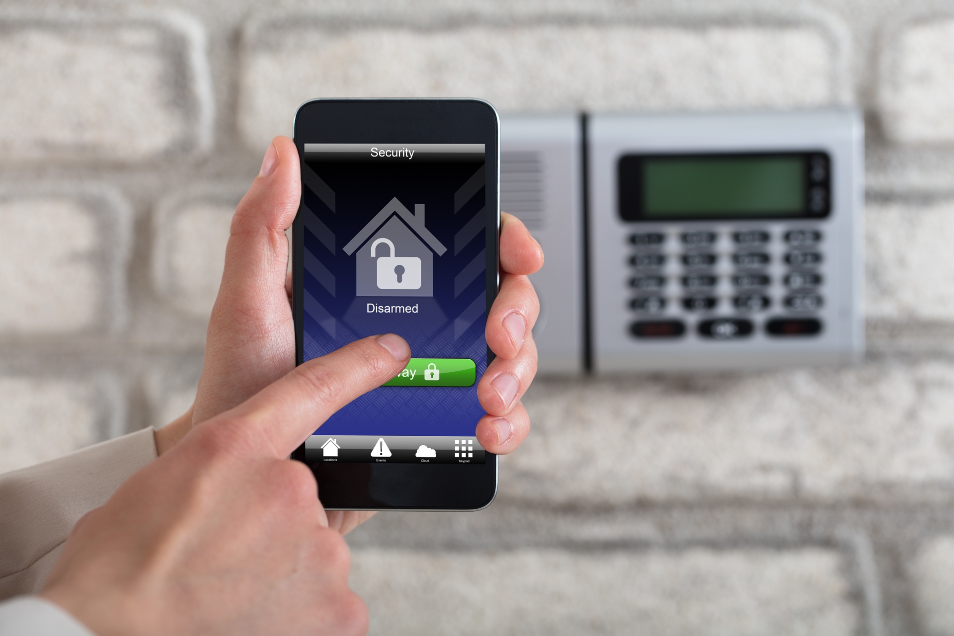 Handy steuert Alarmanlage per Smart Home App | Schreckschusswaffen kaufen
